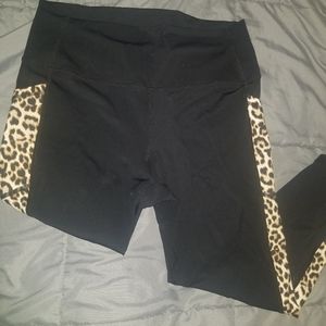 Zyia leopard leggings